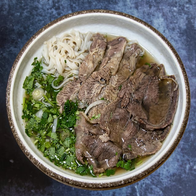 P4. Beef Brisket & Tripe & Tendon Pho.