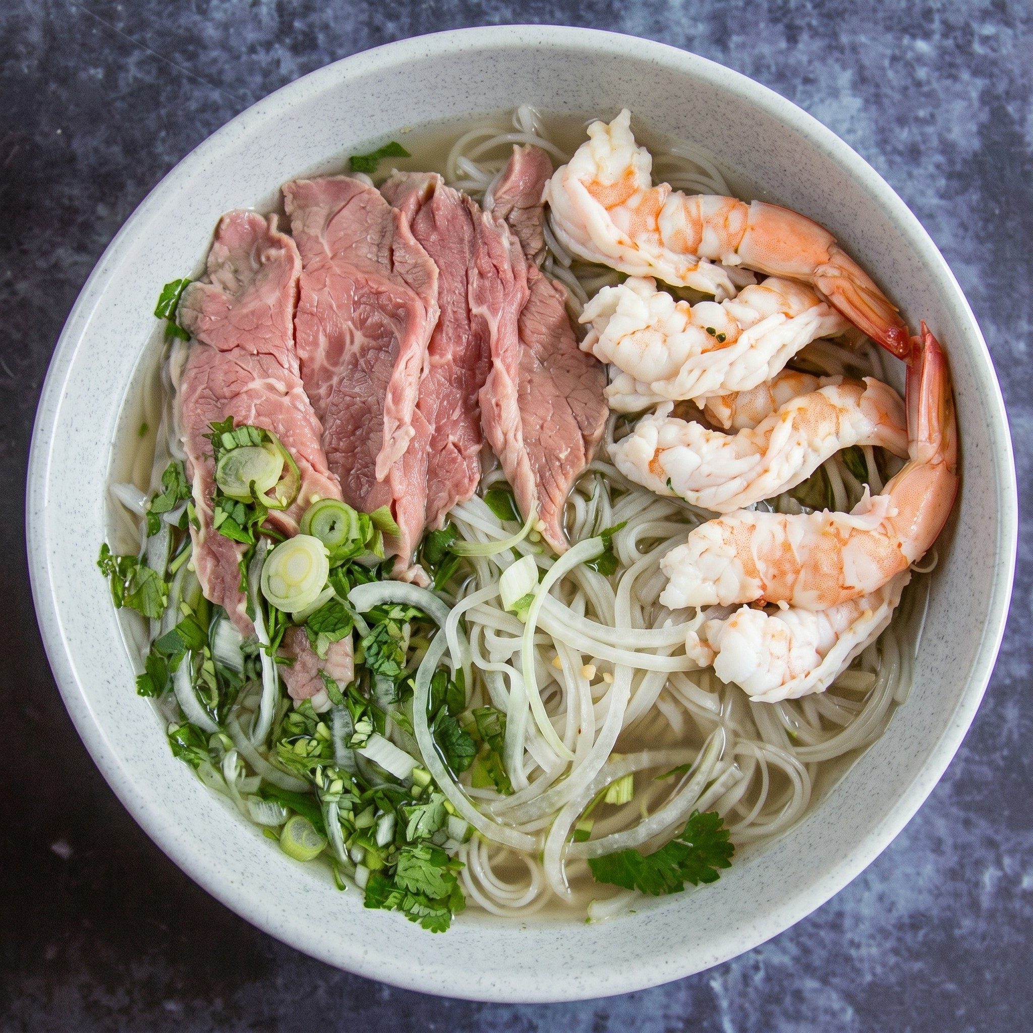 P2. Raw Beef & Shrimp Pho.